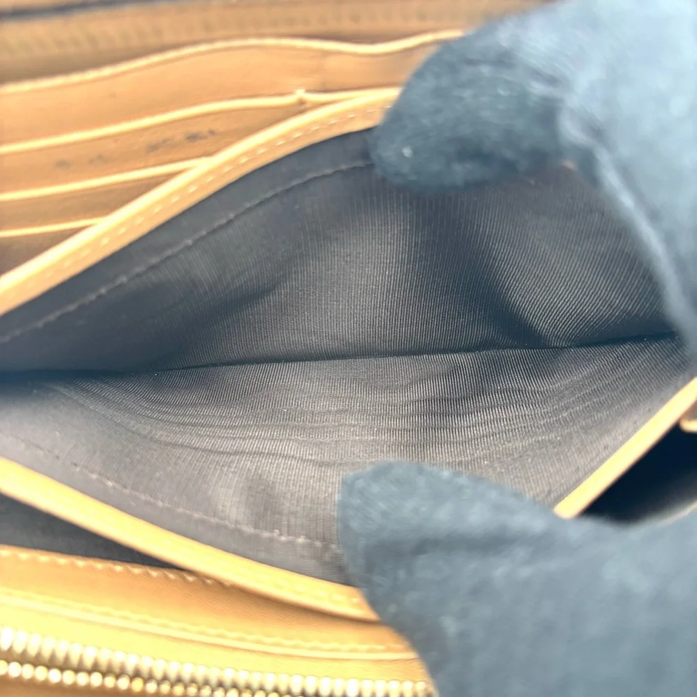 Gucci Guccisima Zip Around Wallet - Picture 7 of 11